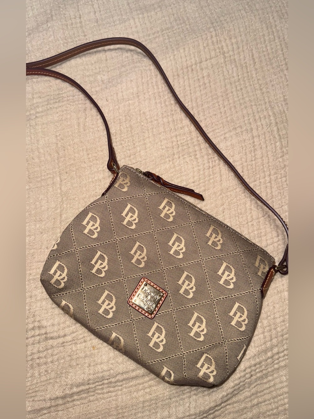 Dooney & Bourke Quilt Crossbody Pouchette